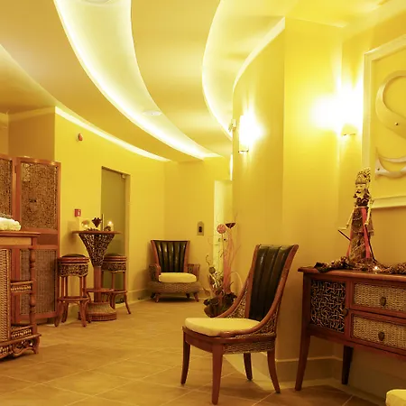 호텔 The Vineyards Boutique & 4*
