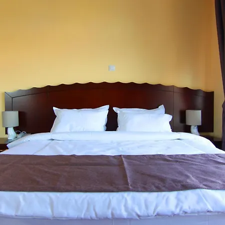 호텔 The Vineyards Boutique & 4*