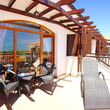 Hotel The Vineyards Boutique & Aheloy